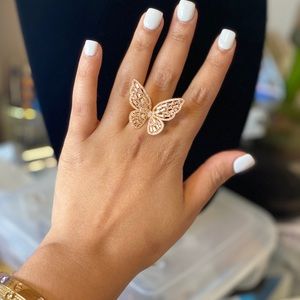 Butterfly ring